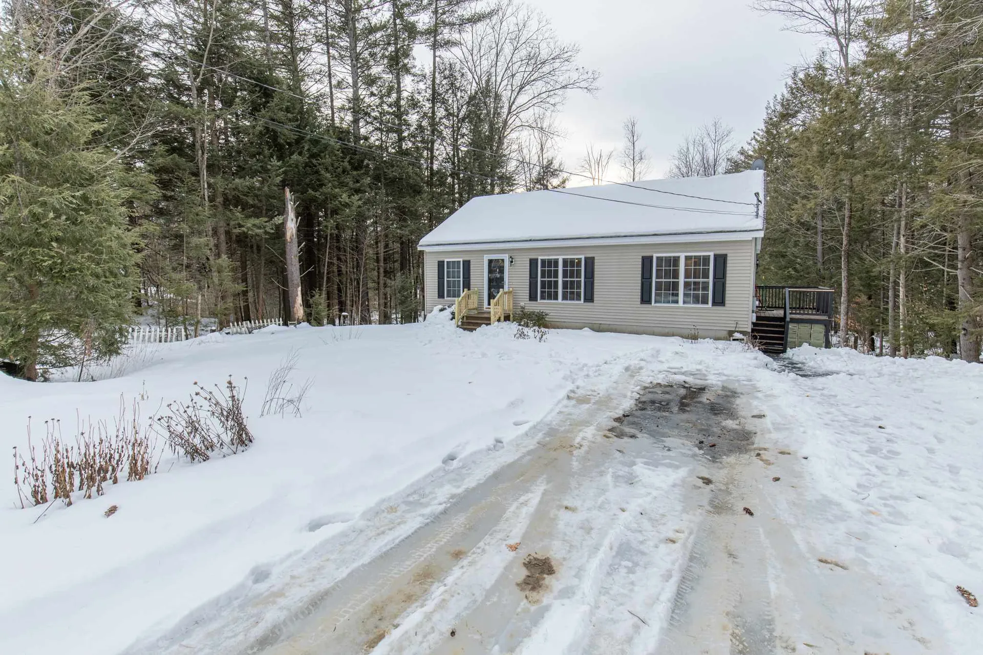 30 Melody Lane Hillsborough NH 03244