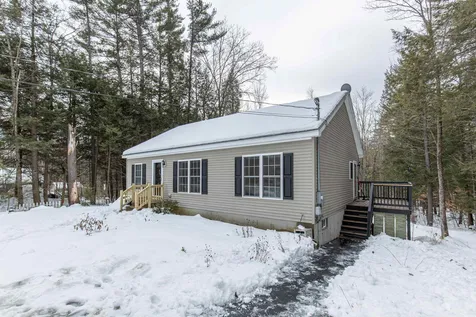 30 Melody Lane Hillsborough NH 03244