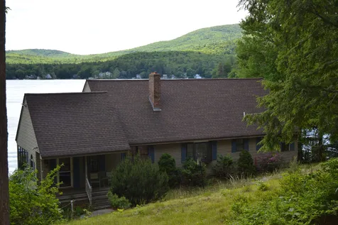 17 Echo Point Road Alton NH 03809