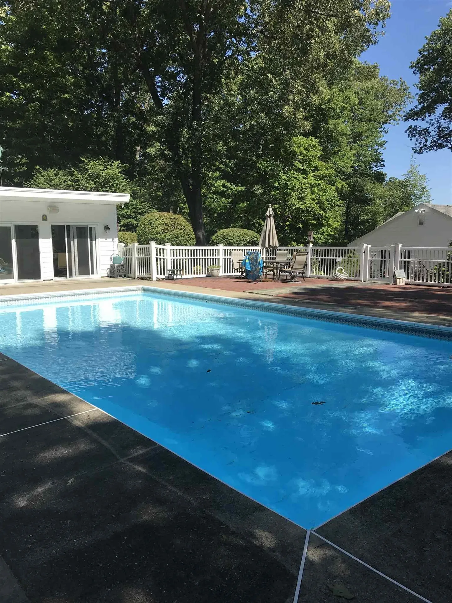 24 Beverlee Drive Nashua NH 03064