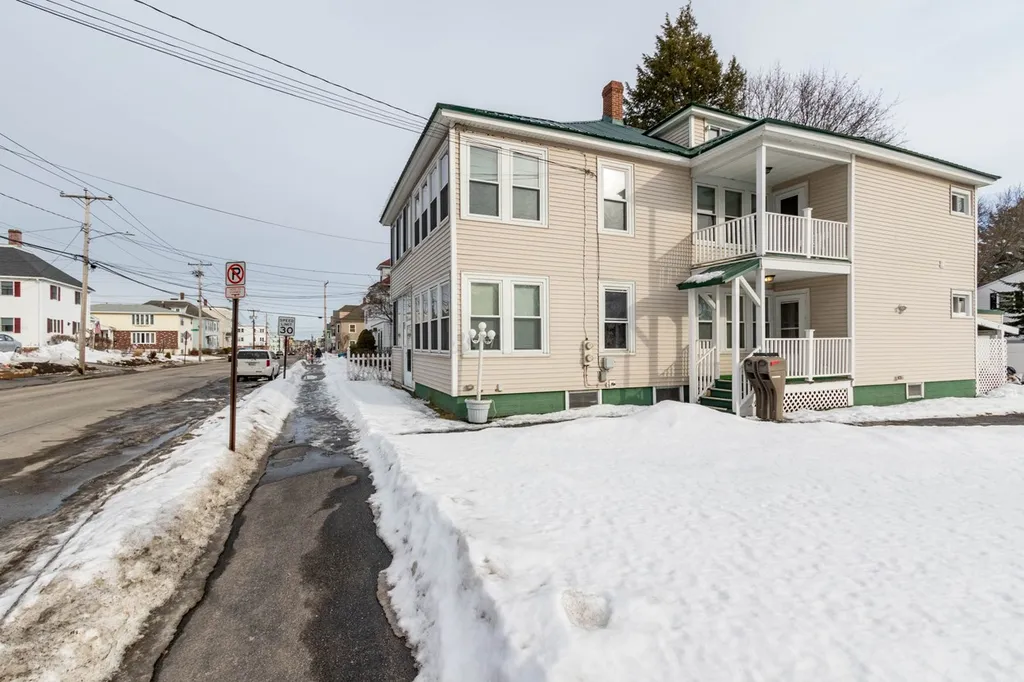 498-500 Kelley Street Manchester NH 03102