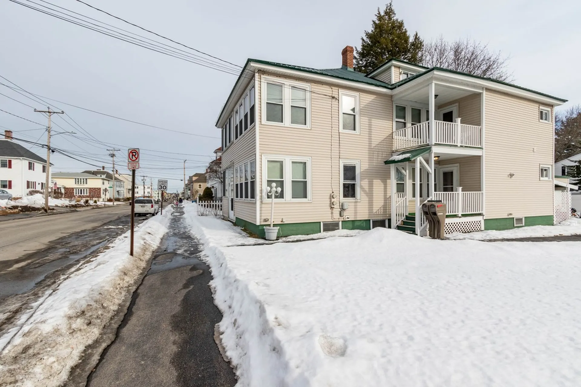 498-500 Kelley Street Manchester NH 03102