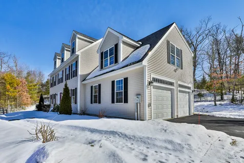 8 Hobart Hill Road Brookline NH 03033