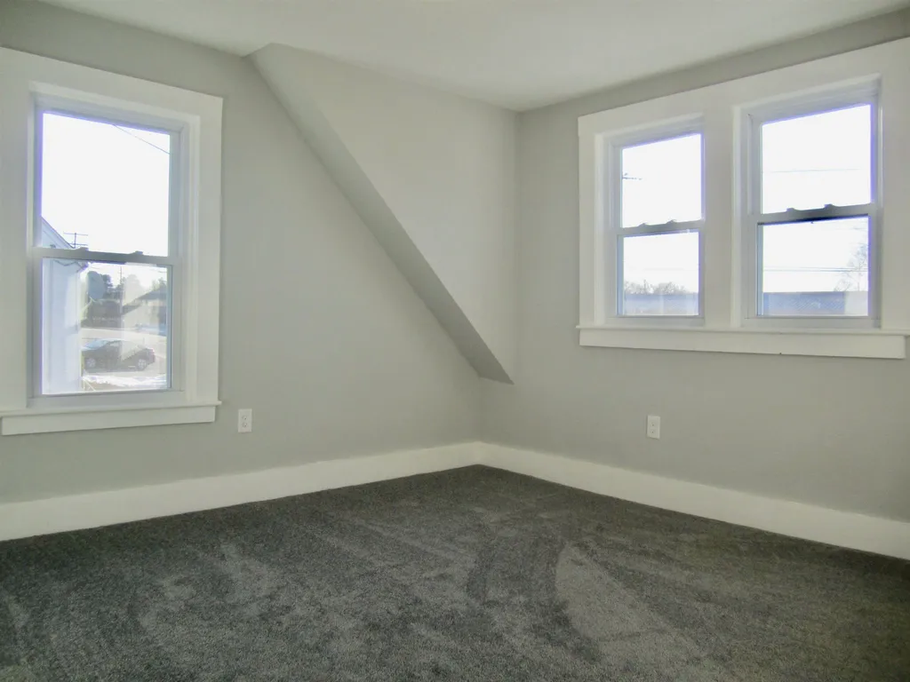 106 Burke Street Nashua NH 03060