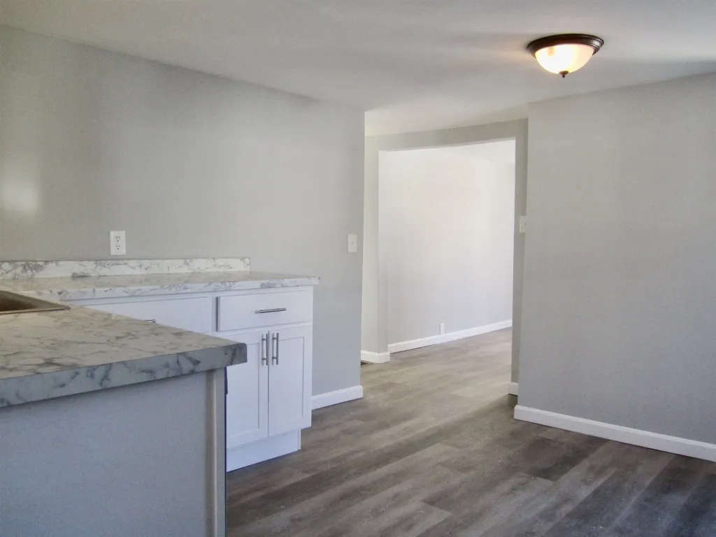 106 Burke Street Nashua NH 03060