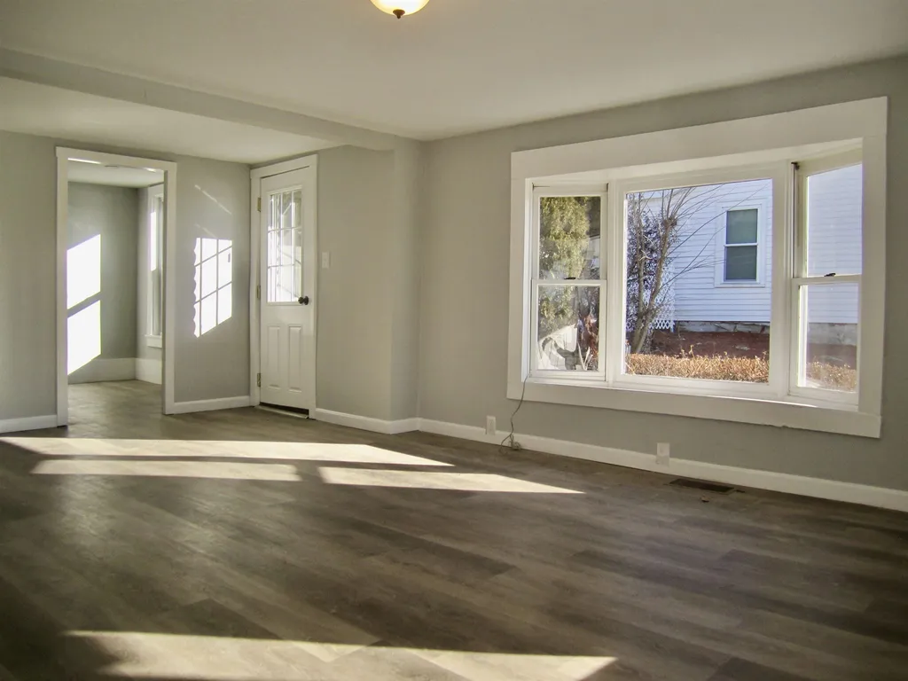 106 Burke Street Nashua NH 03060