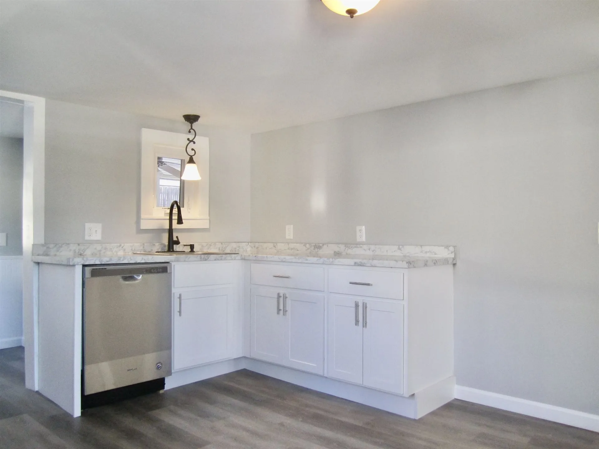106 Burke Street Nashua NH 03060