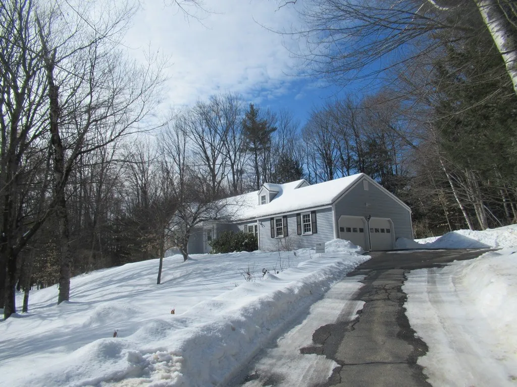 80 Hunter Farm Road Peterborough NH 03458