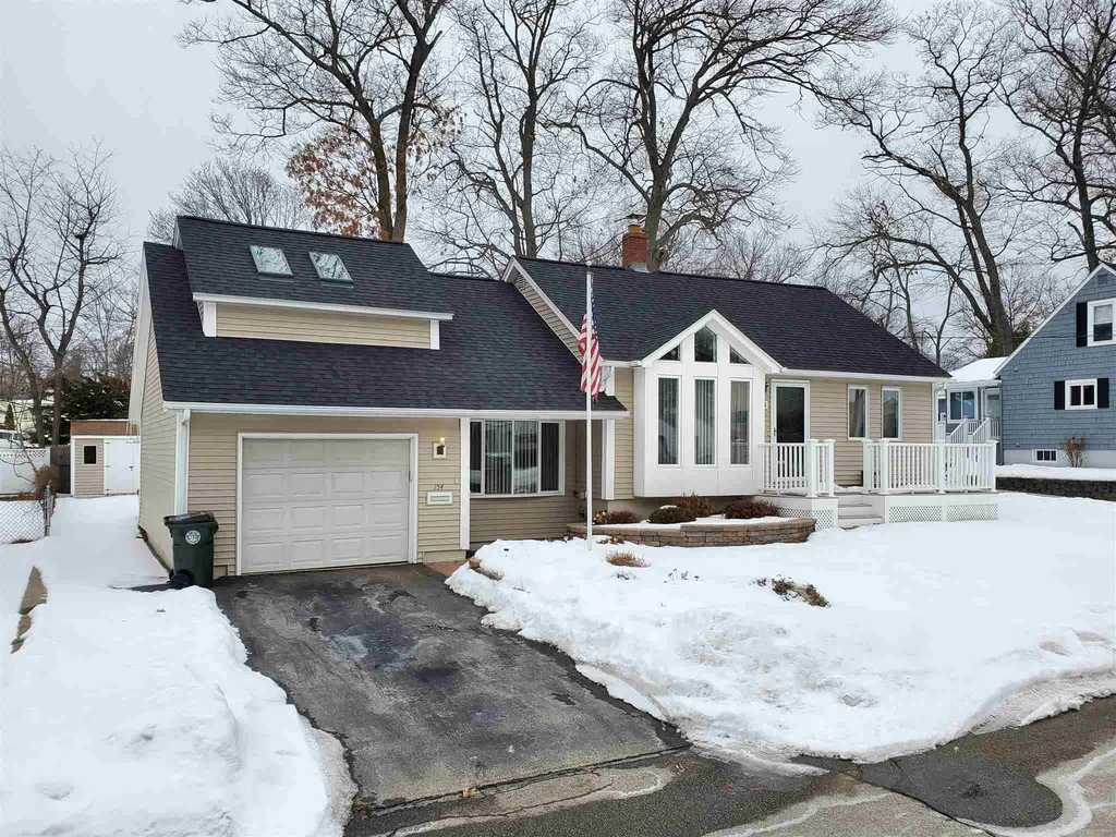 154 Seames Drive Manchester NH 03103