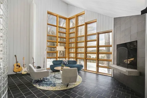 318 Ebbin Lockwood Way Woodstock VT 05071