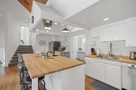 318 Ebbin Lockwood Way Woodstock VT 05071