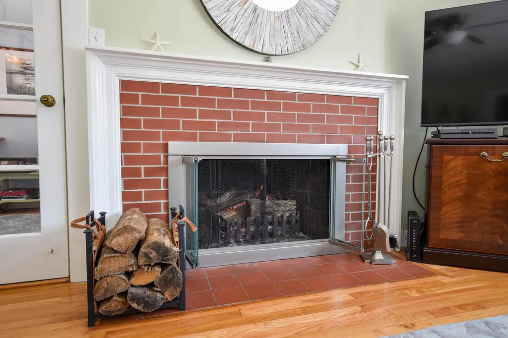 67 Hillcrest Drive Portsmouth NH 03801
