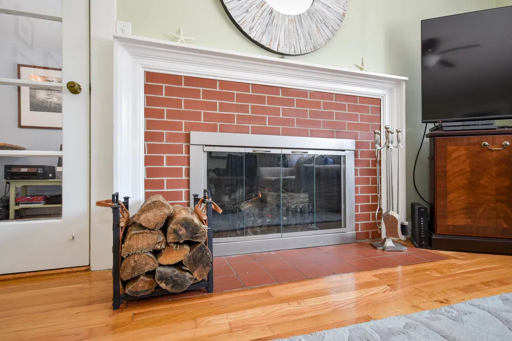 67 Hillcrest Drive Portsmouth NH 03801