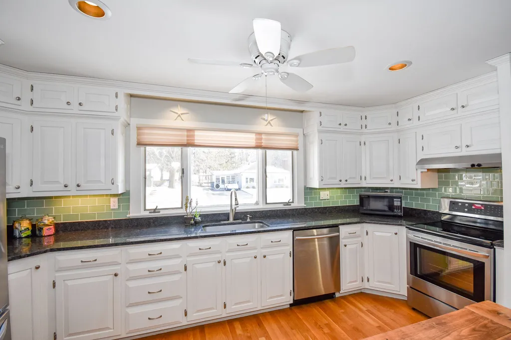 67 Hillcrest Drive Portsmouth NH 03801