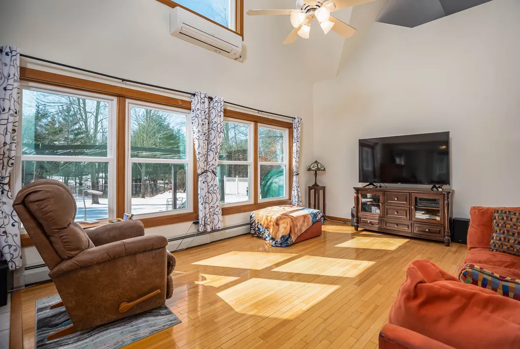 6 Homestead Lane Dover NH 03820