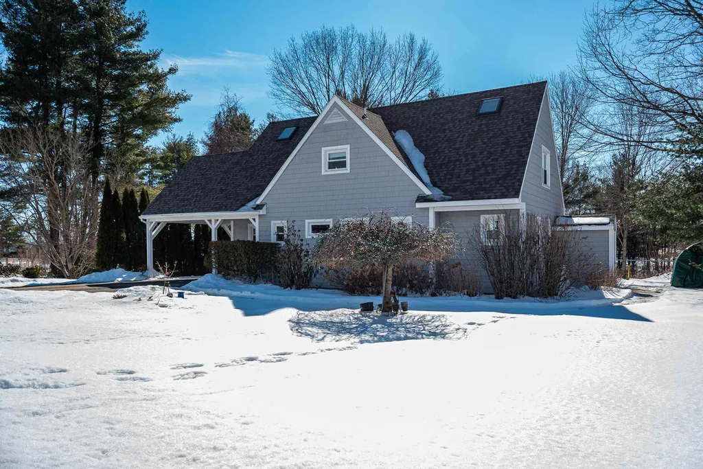 6 Homestead Lane Dover NH 03820