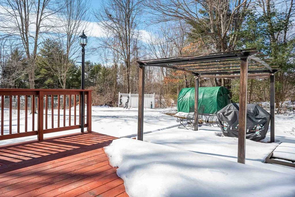 6 Homestead Lane Dover NH 03820