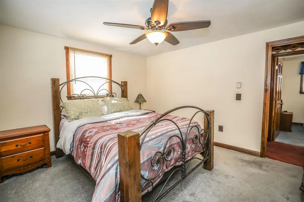 5 Glenside Drive Pelham NH 03076