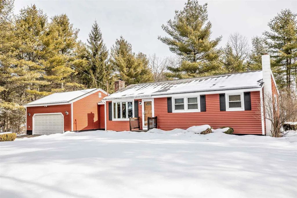 5 Glenside Drive Pelham NH 03076