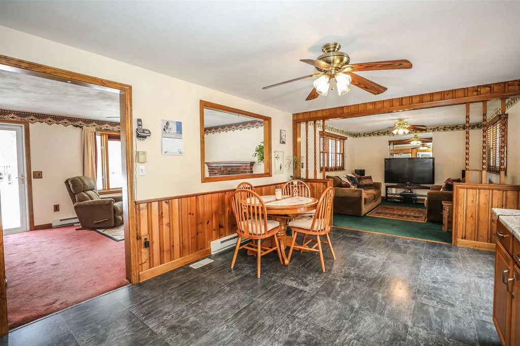 5 Glenside Drive Pelham NH 03076