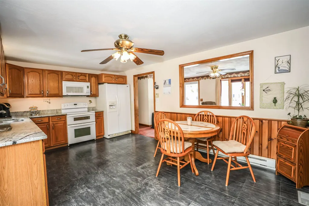 5 Glenside Drive Pelham NH 03076