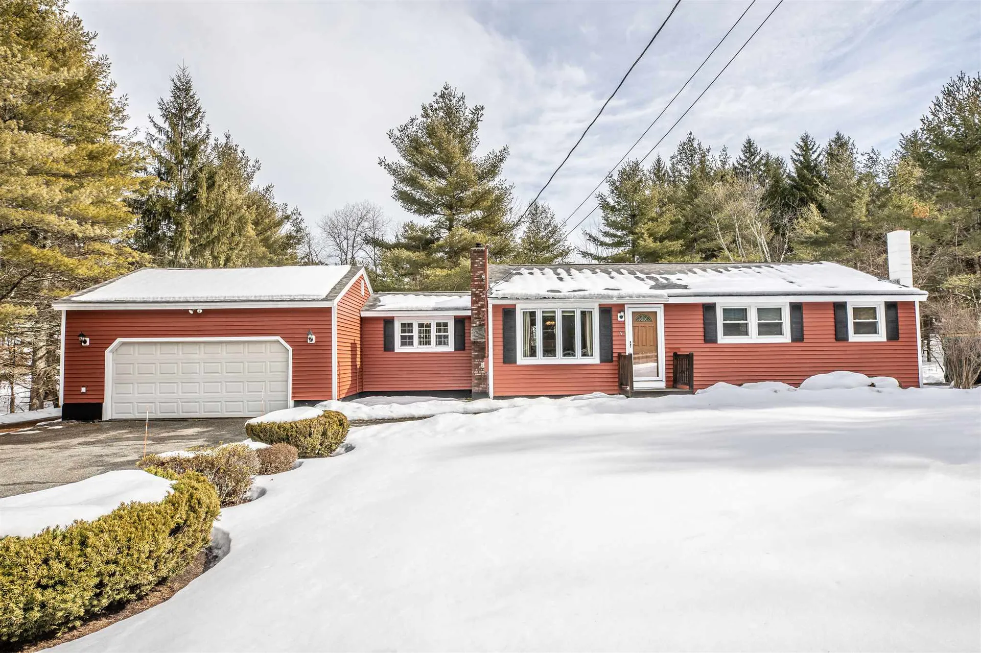 5 Glenside Drive Pelham NH 03076