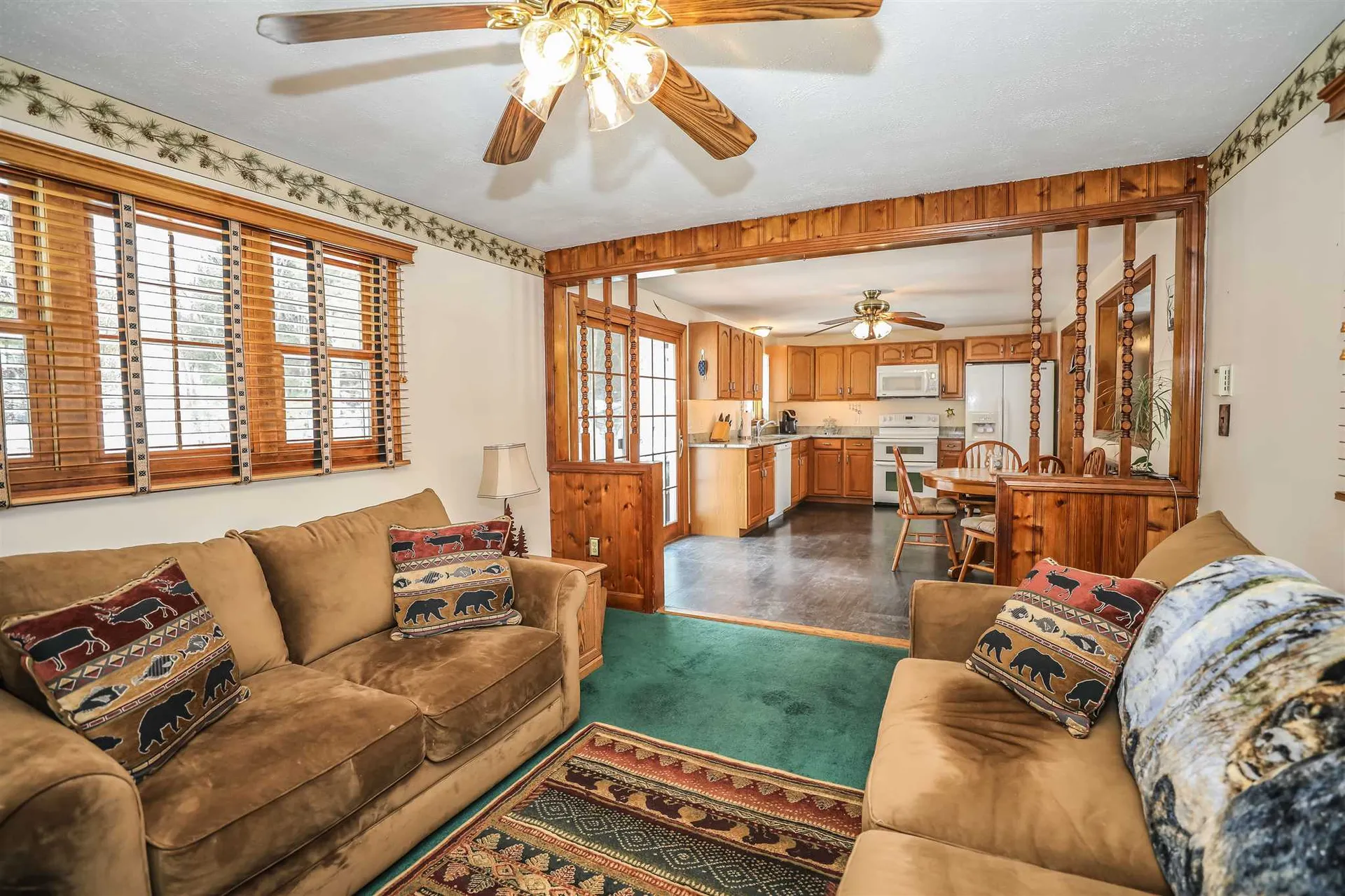 5 Glenside Drive Pelham NH 03076