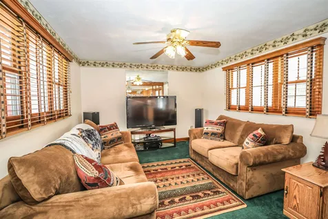 5 Glenside Drive Pelham NH 03076