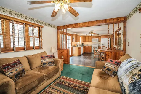 5 Glenside Drive Pelham NH 03076