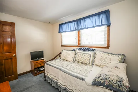 5 Glenside Drive Pelham NH 03076