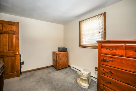 5 Glenside Drive Pelham NH 03076