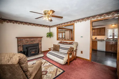 5 Glenside Drive Pelham NH 03076