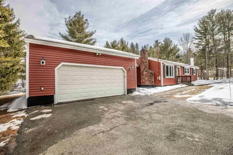 5 Glenside Drive Pelham NH 03076