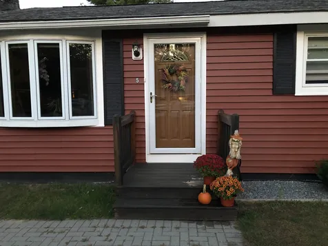 5 Glenside Drive Pelham NH 03076