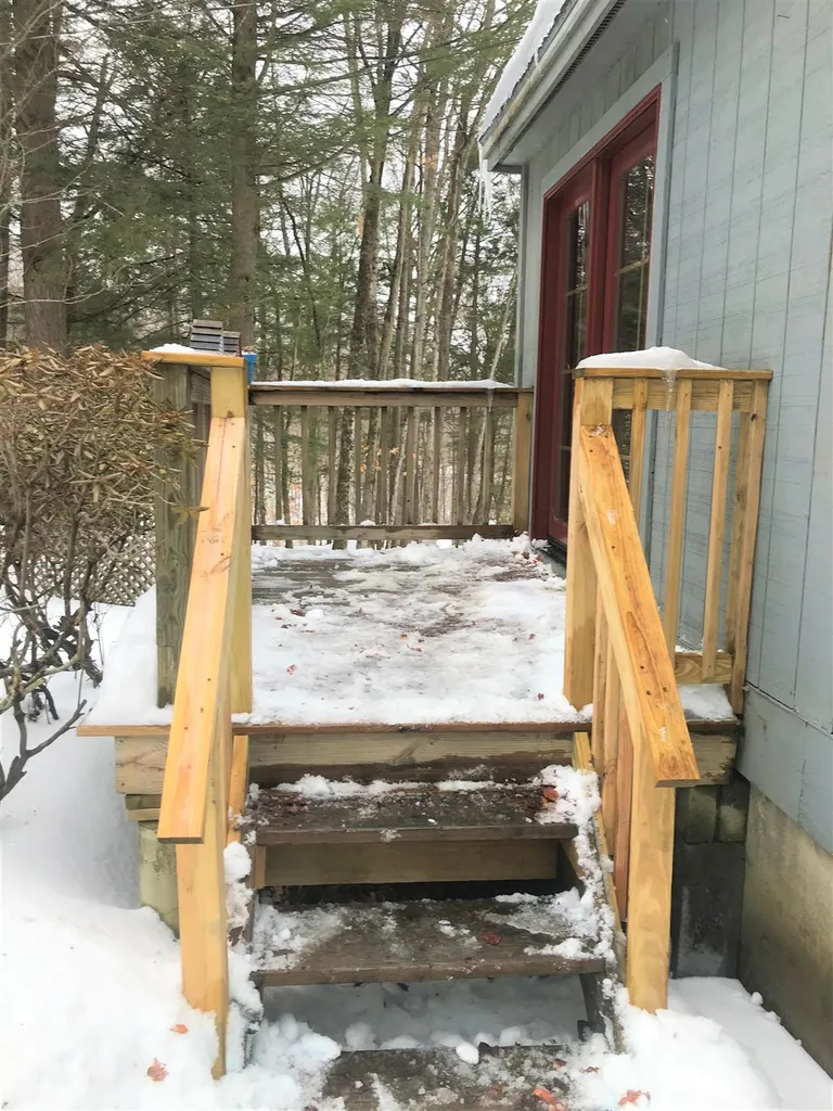 37 Ridge Road Enfield NH 03748