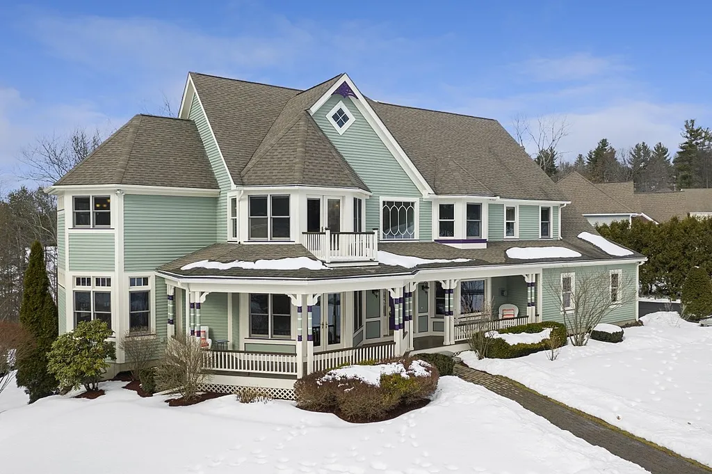 14 Gilboa Lane Nashua NH 03062