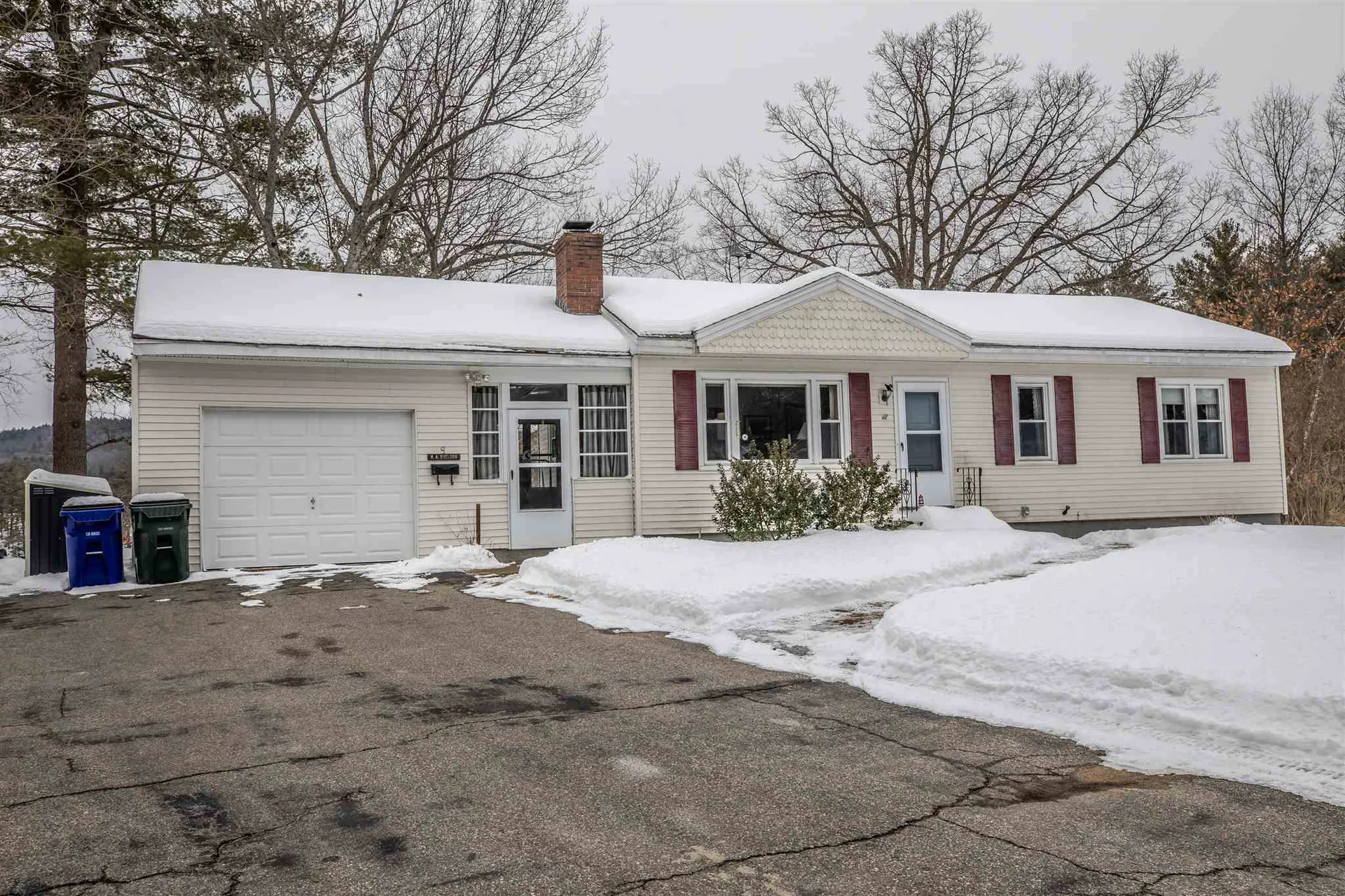9 Lakeview Lane Goffstown NH 03045