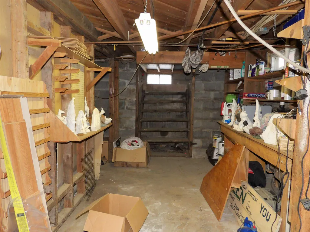 45 Salisbury Road Franklin NH 03235