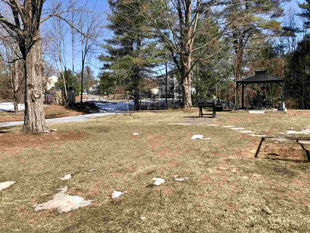 45 Salisbury Road Franklin NH 03235