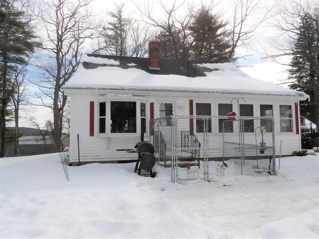 45 Salisbury Road Franklin NH 03235