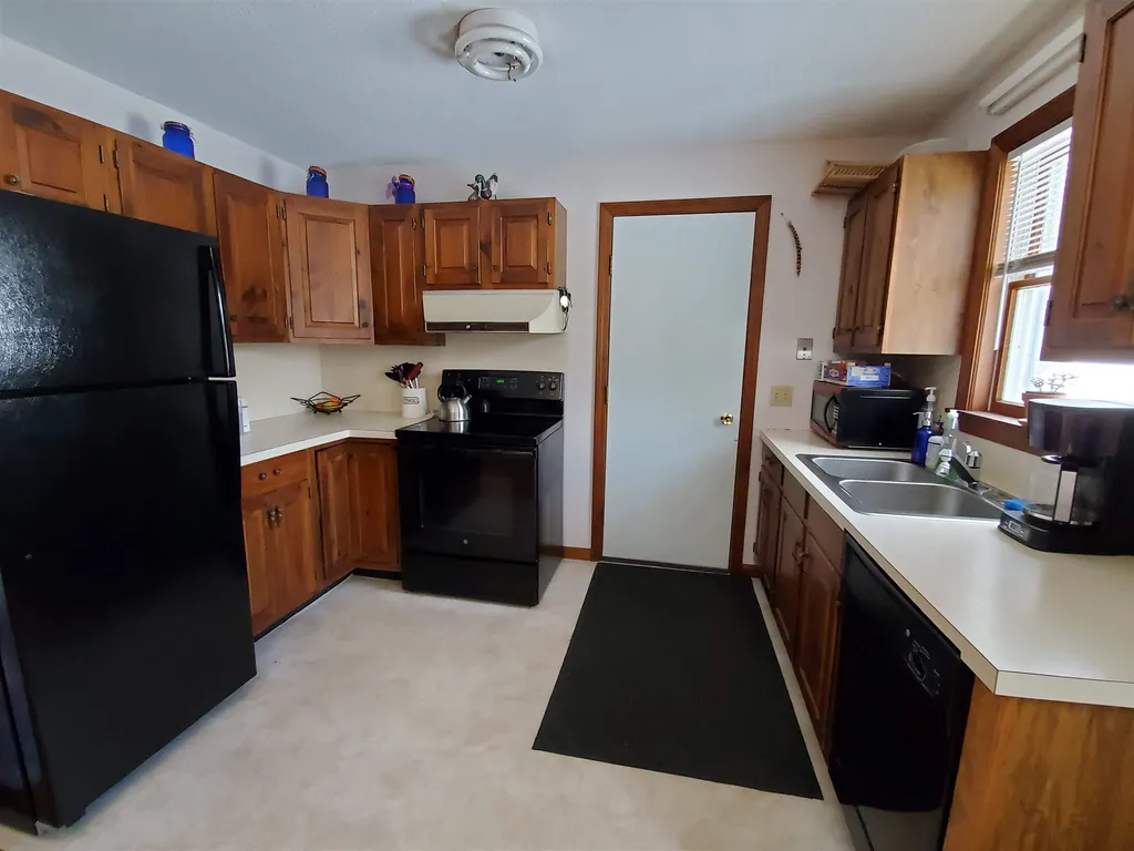 21 Deer Run Enfield NH 03748