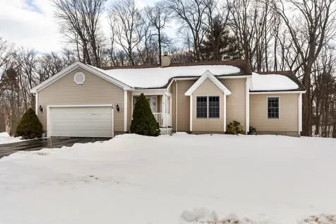 18 Marshview Circle Seabrook NH 03874