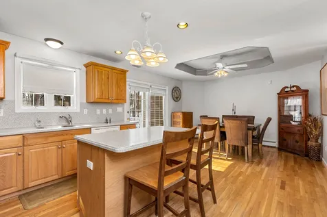 18 Marshview Circle Seabrook NH 03874