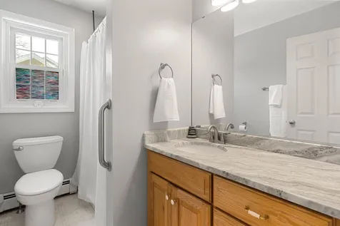 18 Marshview Circle Seabrook NH 03874