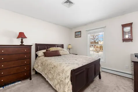 18 Marshview Circle Seabrook NH 03874