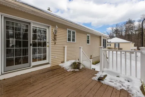 18 Marshview Circle Seabrook NH 03874