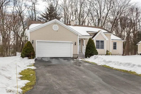 18 Marshview Circle Seabrook NH 03874