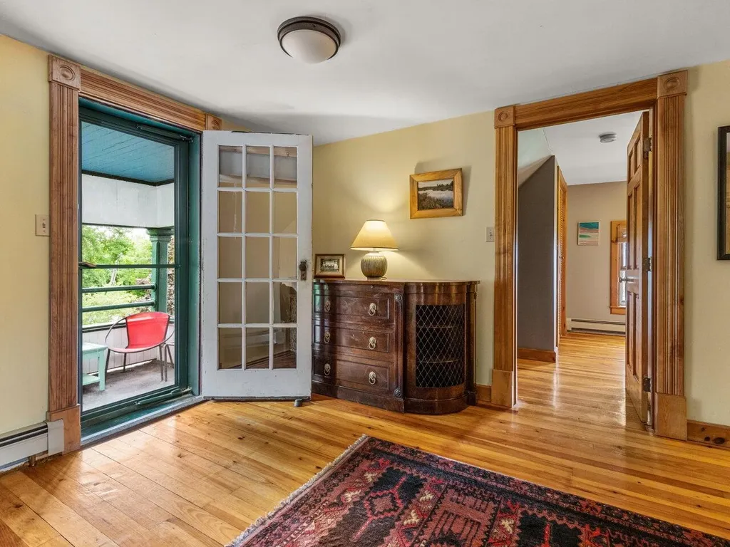 27 Inn Road Charlotte VT 05445