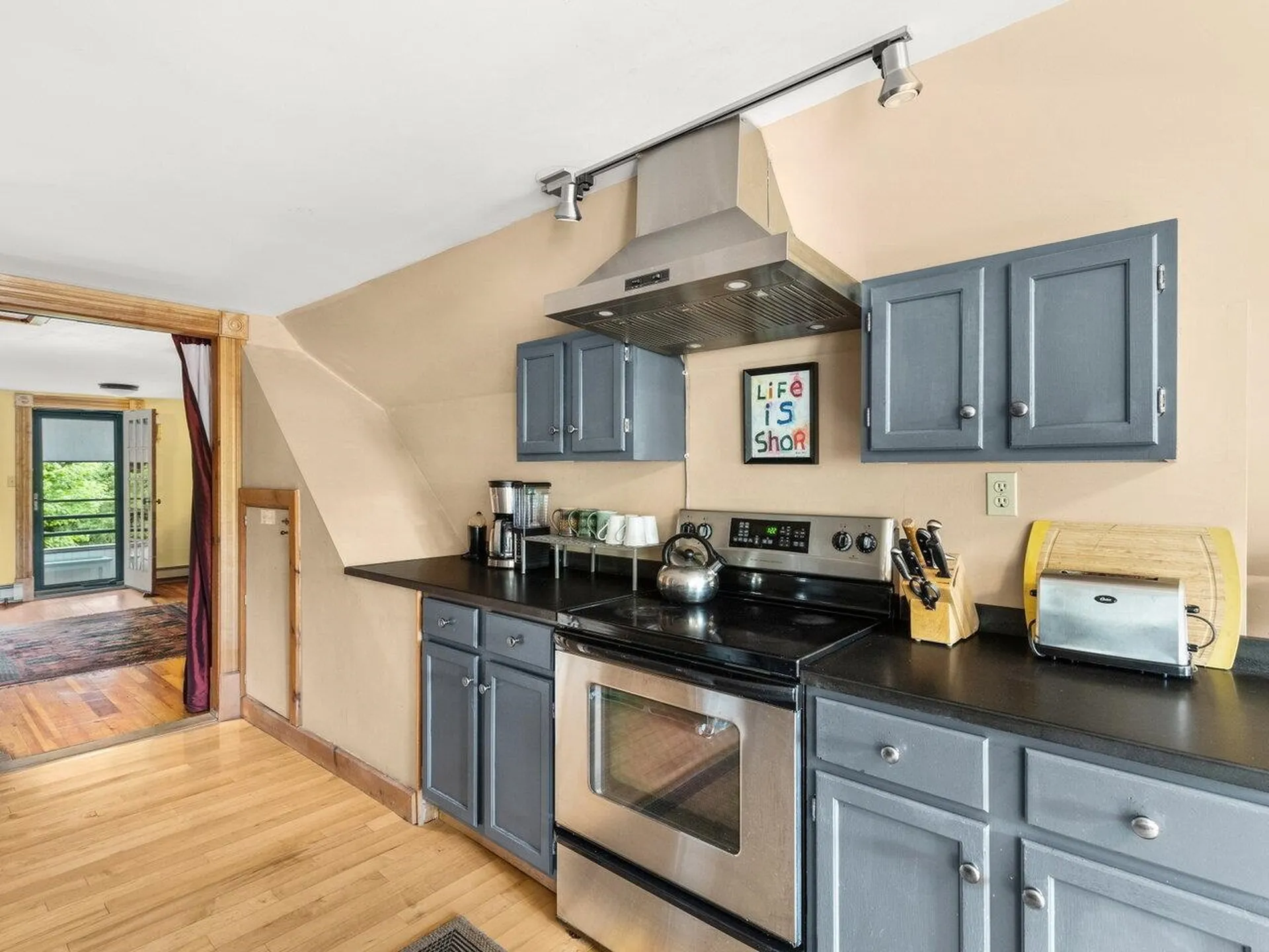 27 Inn Road Charlotte VT 05445