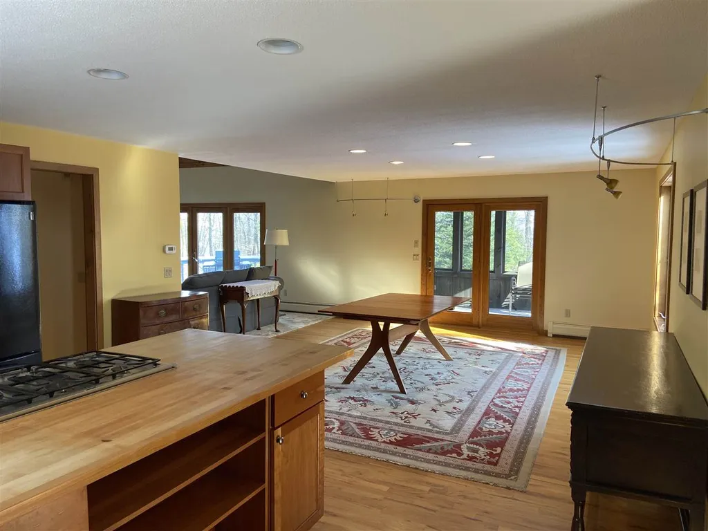 11 Highwood Way Grantham NH 03753